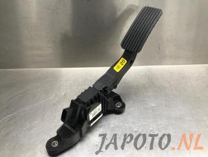 Used Accelerator pedal Kia Rio IV (YB) 1.0i T-GDi 100 12V Price € 49,95 Margin scheme offered by Japoto Parts B.V.