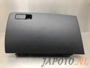Used Glovebox Kia Rio IV (YB) 1.0i T-GDi 100 12V Price € 39,00 Margin scheme offered by Japoto Parts B.V.