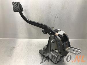 Used Clutch pedal Kia Rio IV (YB) 1.0i T-GDi 100 12V Price € 39,95 Margin scheme offered by Japoto Parts B.V.