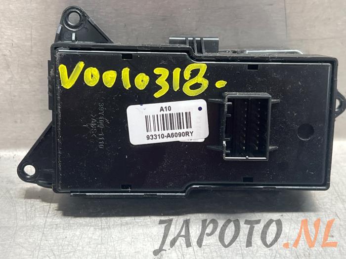 Scheibenwischer Schalter van een Hyundai i30 (GDHB5) 1.6 CRDi 16V VGT 2012