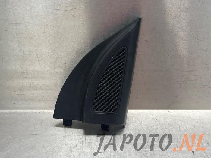 Begagnade Diskanthögtalare Hyundai i30 (GDHB5) 1.6 CRDi 16V VGT Pris € 15,70 Marginaltabell erbjuds av Japoto Parts B.V.