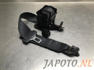 Usagé Ceinture de sécurité arrière gauche Hyundai i30 (GDHB5) 1.6 CRDi 16V VGT Prix € 49,95 Règlement à la marge proposé par Japoto Parts B.V.
