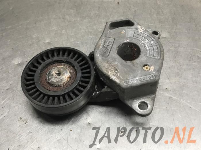 Usados Rodillo tensor correa múltiple Toyota Verso S 1.33 16V Dual VVT-I Precio € 20,95 Norma de margen ofrecido por Japoto Parts B.V.