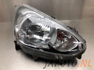 Used Headlight, right Mitsubishi Space Star (A0) 1.0 12V Price € 174,95 Margin scheme offered by Japoto Parts B.V.