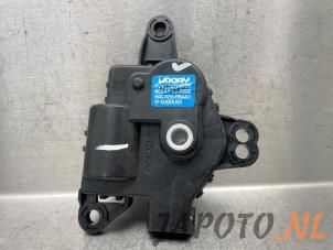 Used Heater valve motor Hyundai i30 (GDHB5) 1.6 GDI Blue 16V Price € 34,95 Margin scheme offered by Japoto Parts B.V.