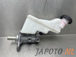 Używane Glówny cylinder hamulcowy Kia Rio IV (YB) 1.0i T-GDi 100 12V Cena € 44,95 Procedura marży oferowane przez Japoto Parts B.V.