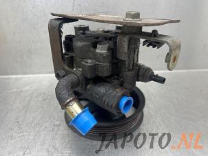 Used Power steering pump Toyota Avensis (T22) 1.6 16V VVT-i Price € 34,95 Margin scheme offered by Japoto Parts B.V.
