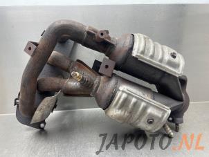 Used Exhaust manifold + catalyst Toyota Avensis Verso (M20) 2.0 16V VVT-i D-4 Price € 250,00 Margin scheme offered by Japoto Parts B.V.
