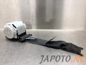 Used Rear seatbelt, centre Kia Picanto (TA) 1.0 12V Price € 49,95 Margin scheme offered by Japoto Parts B.V.