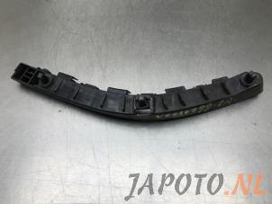 Used Rear bumper bracket, left Kia Sportage (SL) 2.0 CVVT 16V 4x4 Price € 14,95 Margin scheme offered by Japoto Parts B.V.