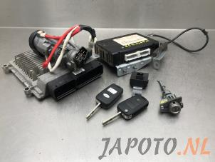 Usagé Serrure de contact + ordinateur Kia Sportage (SL) 2.0 CVVT 16V 4x4 Prix € 199,95 Règlement à la marge proposé par Japoto Parts B.V.
