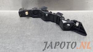 Gebrauchte Stoßstangenstütze links vorne Kia Sportage (SL) 2.0 CVVT 16V 4x4 Preis € 14,95 Margenregelung angeboten von Japoto Parts B.V.
