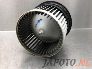 Używane Silnik wentylatora nagrzewnicy Nissan Qashqai (J10) 2.0 16V Cena € 74,95 Procedura marży oferowane przez Japoto Parts B.V.