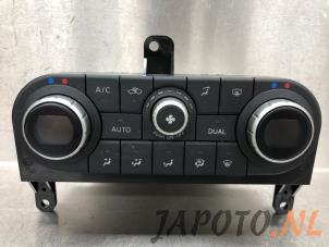 Usados Panel de control de calefacción Nissan Qashqai (J10) 2.0 16V Precio € 34,95 Norma de margen ofrecido por Japoto Parts B.V.