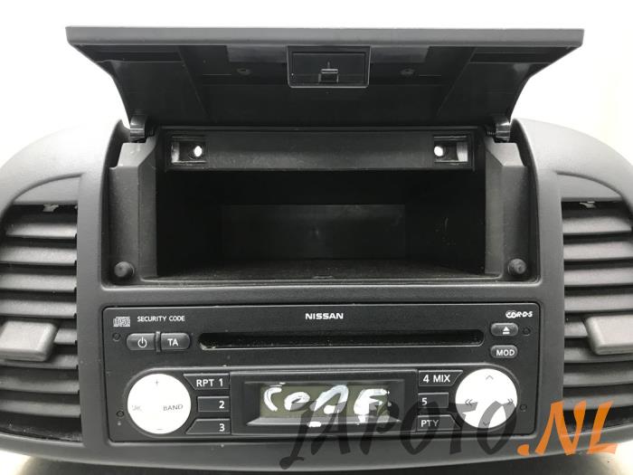 Radio CD Spieler van een Nissan Micra (K12) 1.2 16V 2007