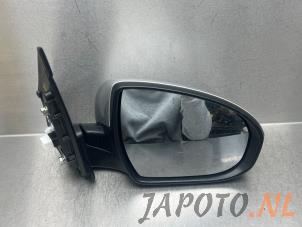 Usagé Rétroviseur extérieur droit Hyundai Tucson (TL) 1.7 CRDi 16V 2WD Prix € 199,95 Règlement à la marge proposé par Japoto Parts B.V.