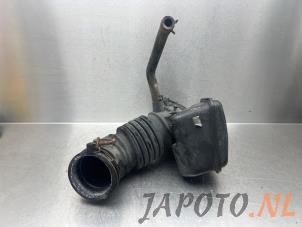 Used Air intake hose Kia Sportage (SL) 2.0 CVVT 16V 4x4 Price € 19,95 Margin scheme offered by Japoto Parts B.V.