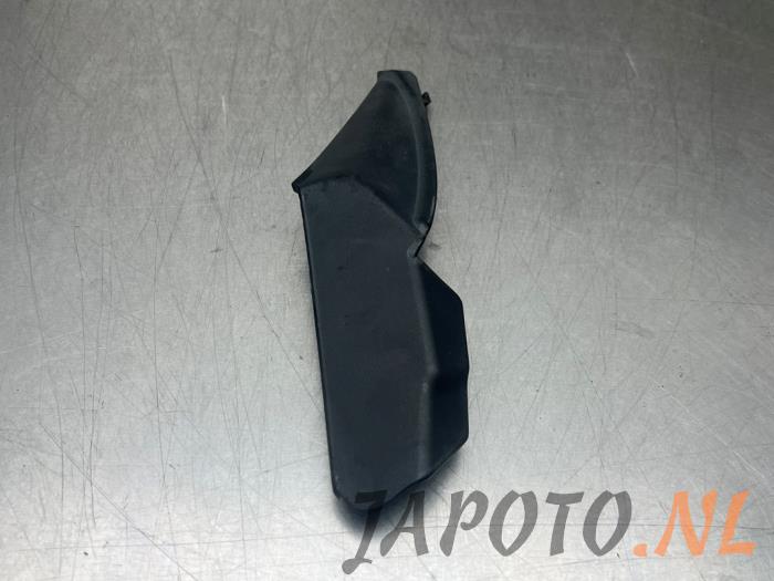 Używane Parawan Suzuki Baleno (EW/FW) 1.2 Dual Jet 16V Cena € 10,45 Procedura marży oferowane przez Japoto Parts B.V.
