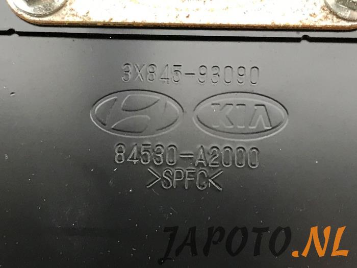 Airbag droite (tableau de bord) d'un Hyundai i30 (GDHB5) 1.6 CRDi 16V VGT 2012