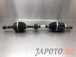 Używane Os napedowa lewy przód Toyota C-HR (X1,X5) 1.8 16V Hybrid Cena € 149,95 Procedura marży oferowane przez Japoto Parts B.V.