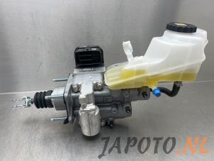 Used Master cylinder Toyota C-HR (X1,X5) 1.8 16V Hybrid Price € 224,99 Margin scheme offered by Japoto Parts B.V.
