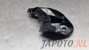 Used Rear bumper bracket, right Toyota C-HR (X1,X5) 1.8 16V Hybrid Price € 19,95 Margin scheme offered by Japoto Parts B.V.