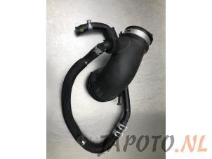 Used Air intake hose Kia Niro I (DE) 1.6 GDI Hybrid Price € 29,95 Margin scheme offered by Japoto Parts B.V.