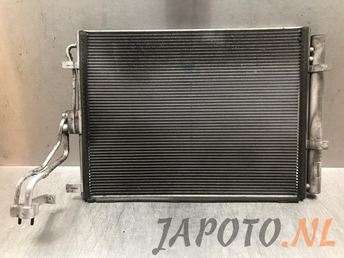 Usagé Radiateur clim Kia Cee'd Sportswagon (JDC5) 1.6 CRDi 16V VGT Prix € 78,70 Règlement à la marge proposé par Japoto Parts B.V.
