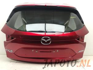 Usados Portón trasero Mazda CX-5 (KF) 2.0 SkyActiv-G 165 16V 4WD Precio € 850,00 Norma de margen ofrecido por Japoto Parts B.V.