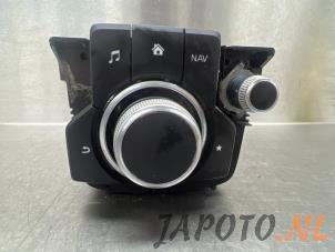 Usagé Panneau de commandes navigation Mazda CX-5 (KF) 2.0 SkyActiv-G 165 16V 4WD Prix € 49,95 Règlement à la marge proposé par Japoto Parts B.V.