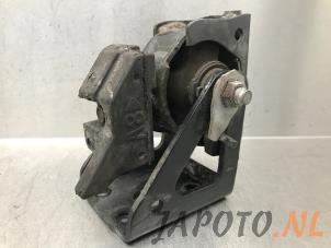 Used Gearbox mount Toyota Auris Touring Sports (E18) 1.8 16V Hybrid Price € 19,99 Margin scheme offered by Japoto Parts B.V.