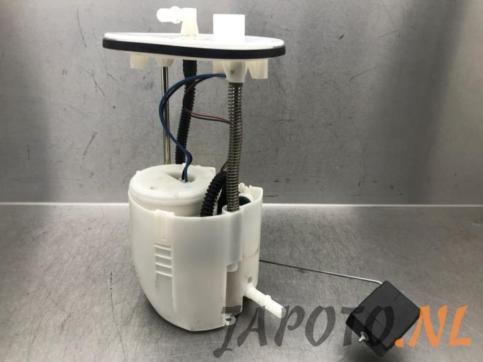 Petrol pump from a Mazda CX-5 (KF) 2.0 SkyActiv-G 165 16V 4WD 2019