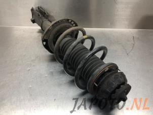 Used Front shock absorber rod, right Kia Rio IV (YB) 1.0i T-GDi 100 12V Price € 34,95 Margin scheme offered by Japoto Parts B.V.