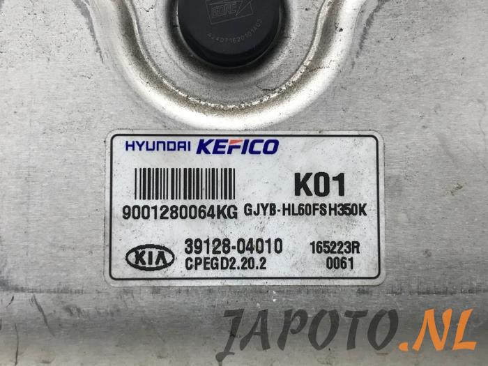 Cerradura de contacto y ordenador de un Kia Rio IV (YB) 1.0i T-GDi 100 12V 2017