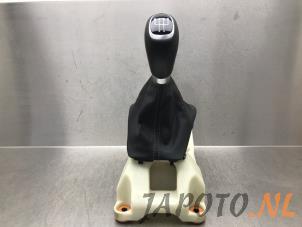 Used Gear-change mechanism Kia Rio IV (YB) 1.0i T-GDi 100 12V Price on request offered by Japoto Parts B.V.
