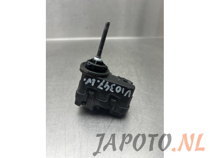 Używane Silnik reflektora Kia Rio IV (YB) 1.0i T-GDi 100 12V Cena € 20,95 Procedura marży oferowane przez Japoto Parts B.V.
