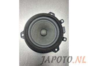 Usagé Haut-parleur Kia Rio IV (YB) 1.0i T-GDi 100 12V Prix € 14,95 Règlement à la marge proposé par Japoto Parts B.V.