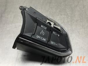 Usados Interruptor de mando de volante Mazda CX-5 (KF) 2.0 SkyActiv-G 165 16V 4WD Precio € 49,95 Norma de margen ofrecido por Japoto Parts B.V.