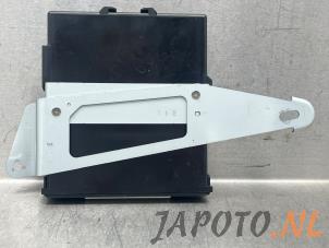 Body control computer from a Toyota Yaris III (P13) 1.33 16V Dual VVT-I 2011