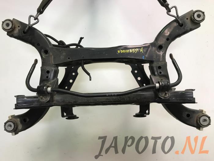 Usados Subchasis Mazda CX-5 II (KF) 2.0 SkyActiv-G 165 16V 4WD Precio € 210,00 Norma de margen ofrecido por Japoto Parts B.V.