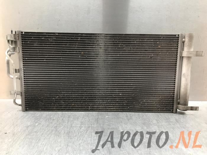 Usagé Radiateur clim Kia Ceed Sportswagon (CDF) 1.4 T-GDI 16V Prix € 103,95 Règlement à la marge proposé par Japoto Parts B.V.
