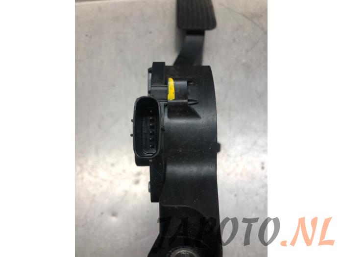 Pedal gazu z Kia Ceed Sportswagon (CDF) 1.4 T-GDI 16V 2019