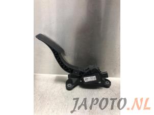 Used Accelerator pedal Kia Ceed Sportswagon (CDF) 1.4 T-GDI 16V Price € 59,95 Margin scheme offered by Japoto Parts B.V.