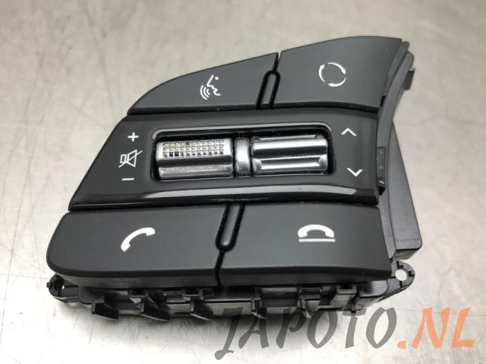 Lenkradschalter van een Kia Ceed Sportswagon (CDF) 1.4 T-GDI 16V 2019