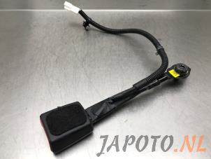 Usagé Insertion ceinture de sécurité avant gauche Kia Ceed Sportswagon (CDF) 1.4 T-GDI 16V Prix € 24,95 Règlement à la marge proposé par Japoto Parts B.V.