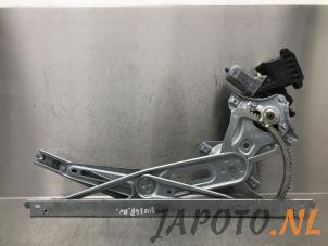 Used Window mechanism 4-door, front right Toyota Auris Touring Sports (E18) 1.8 16V Hybrid Price € 75,00 Margin scheme offered by Japoto Parts B.V.