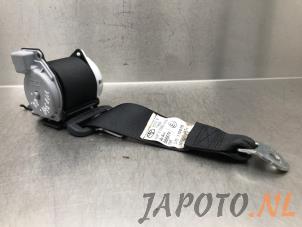 Used Rear seatbelt, right Toyota Auris Touring Sports (E18) 1.8 16V Hybrid Price € 50,00 Margin scheme offered by Japoto Parts B.V.