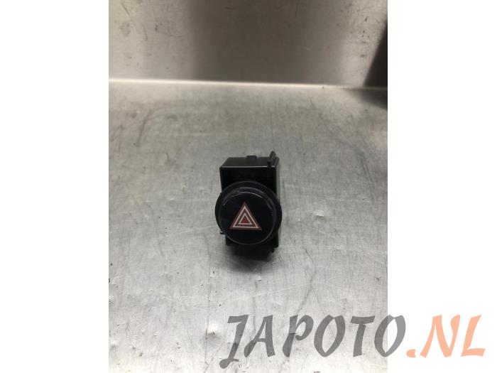 Panic lighting switch from a Toyota Auris Touring Sports (E18) 1.8 16V Hybrid 2015