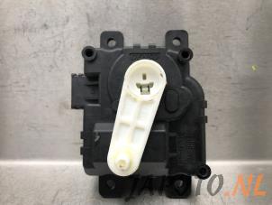Used Heater valve motor Honda HR-V (RU) 1.5 i-VTEC 16V Price € 19,95 Margin scheme offered by Japoto Parts B.V.
