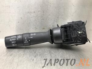 Używane Przelacznik swiatel Honda HR-V (RU) 1.5 i-VTEC 16V Cena € 69,95 Procedura marży oferowane przez Japoto Parts B.V.
